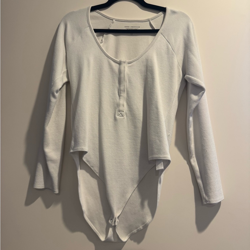 Good American Ribbed Long Sleeve Bodysuit Cream Size 4 Snap Closure